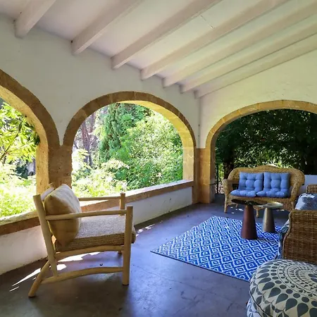 Casa Algarrobo